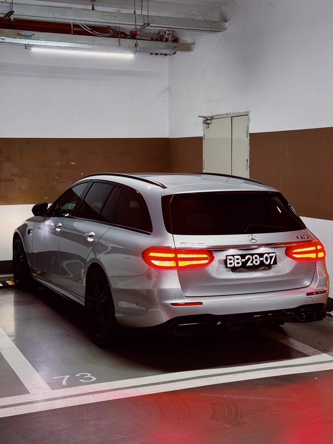 评论区晒出你的车牌 e63s 旅行车 奔驰瓦罐