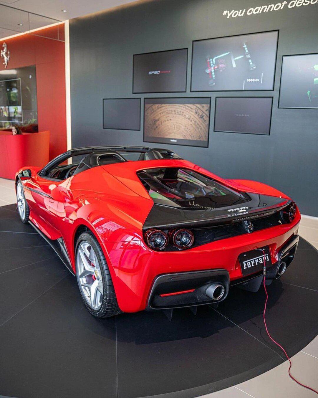 法拉利纪念在日本50周年 限量10台. ferrari j50