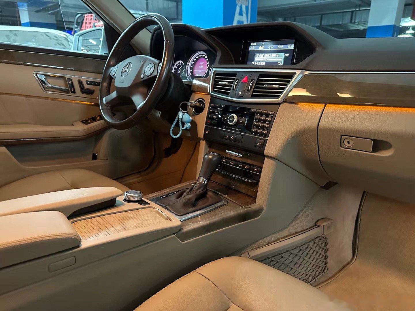 >95-京牌过户-11年7月上牌进口奔驰e200cgi京牌一手0过户全程店>