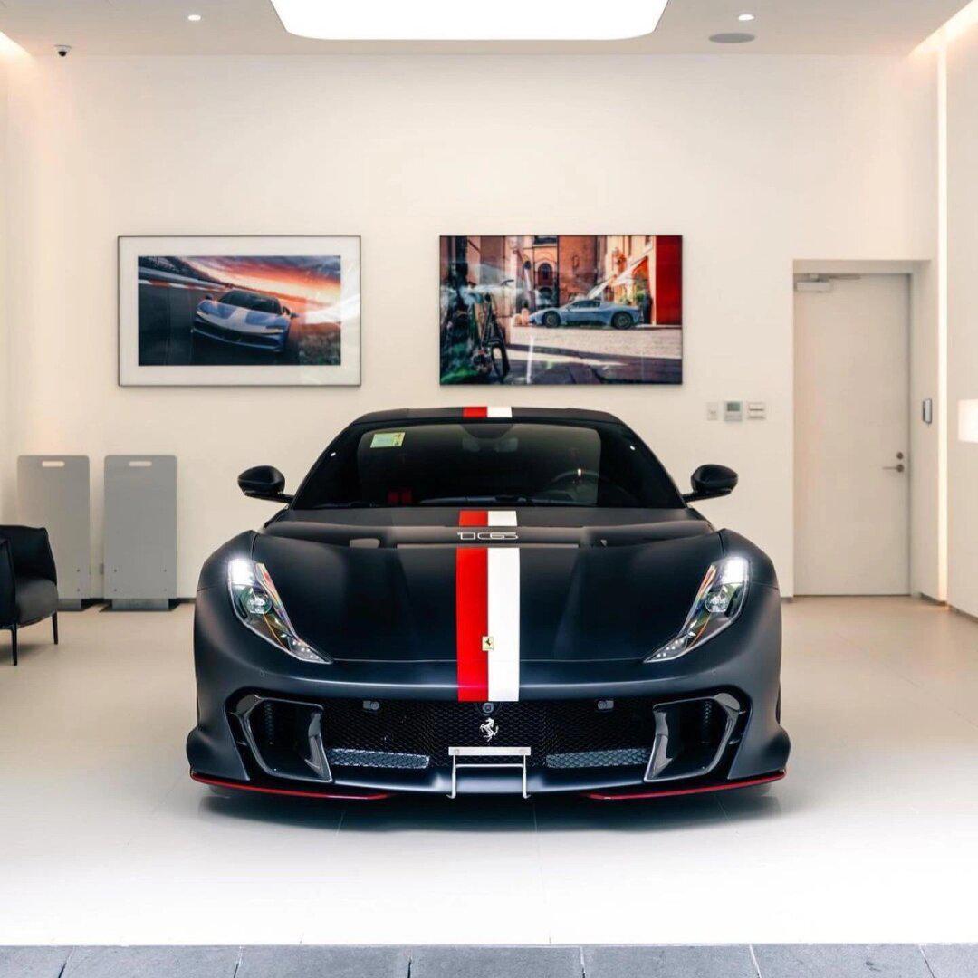 黑武士帅爆‼️ferrari 812 competizione🉑️_有钱人的社区_