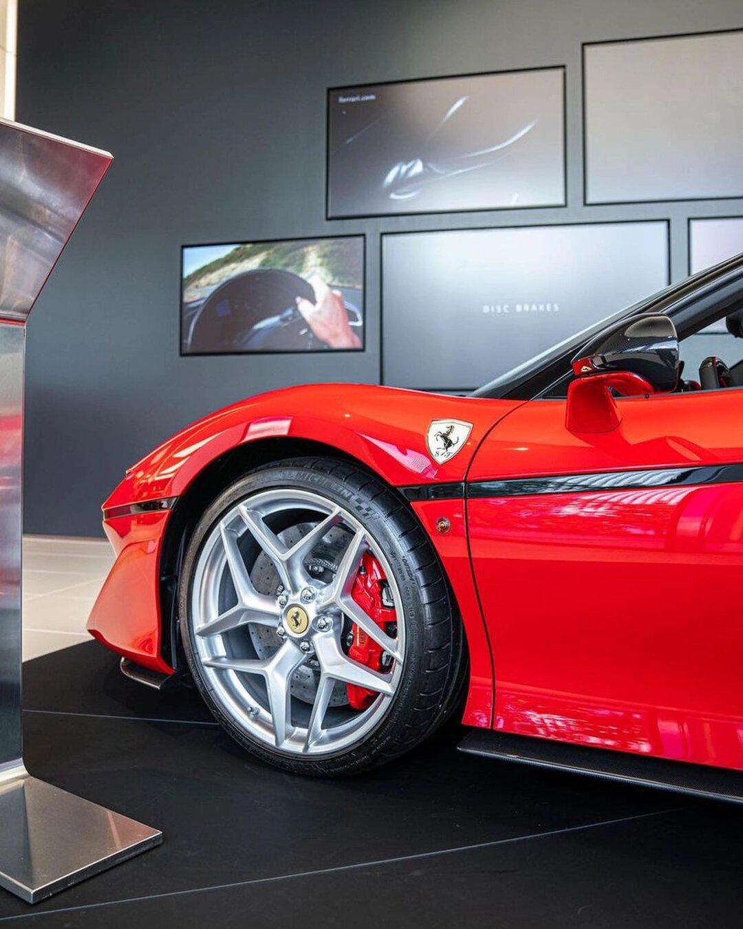 法拉利纪念在日本50周年 限量10台. ferrari j50