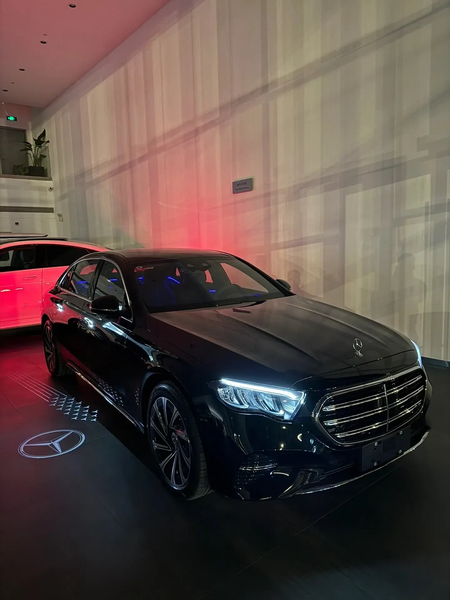 新款奔驰e级 集科技,豪华,安全,智能 为一体 又是一款火爆的产