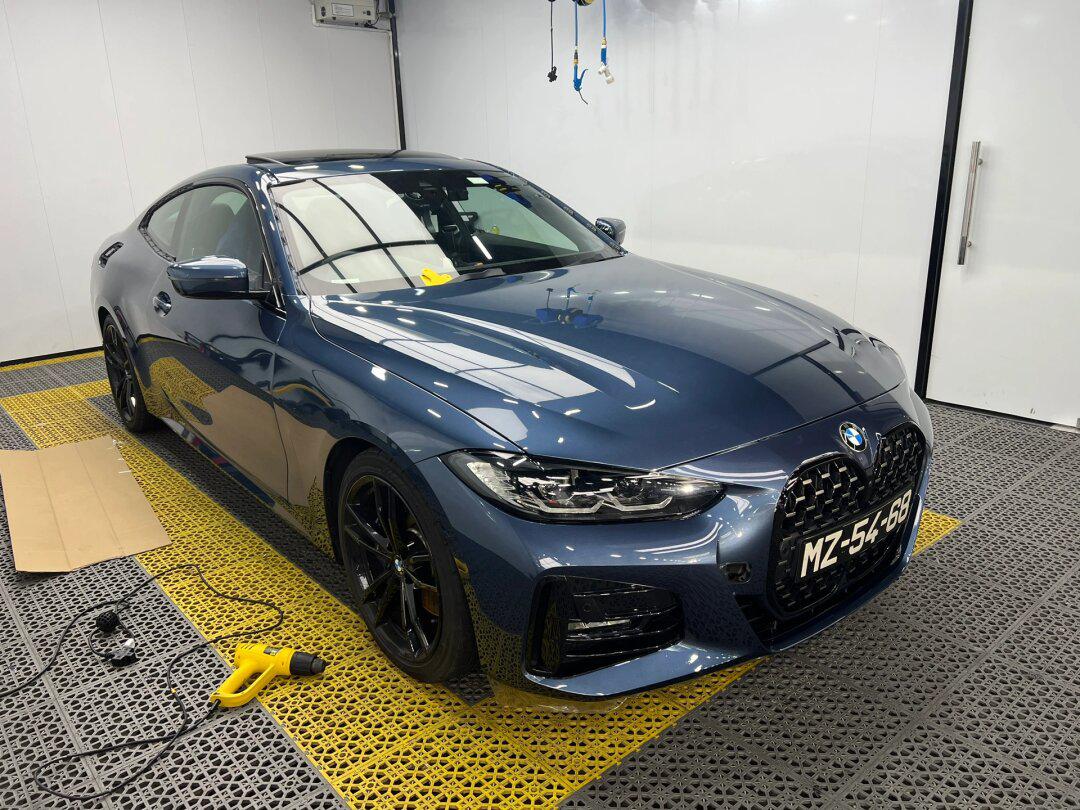 澳车北上|宝马4系局部喷漆后再贴车衣保护