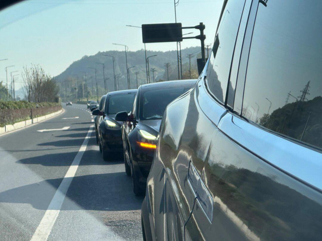 11.20 | 萧山特斯拉婚车