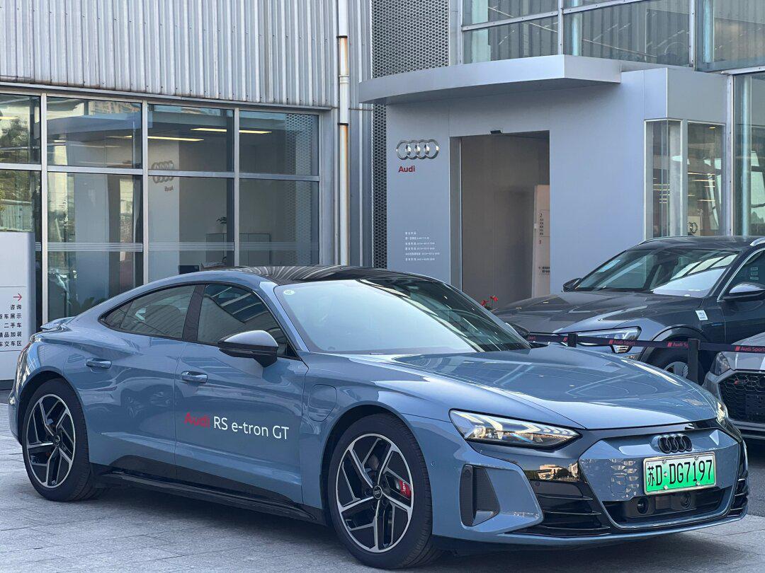 奥迪顶级新能源rs etron gt