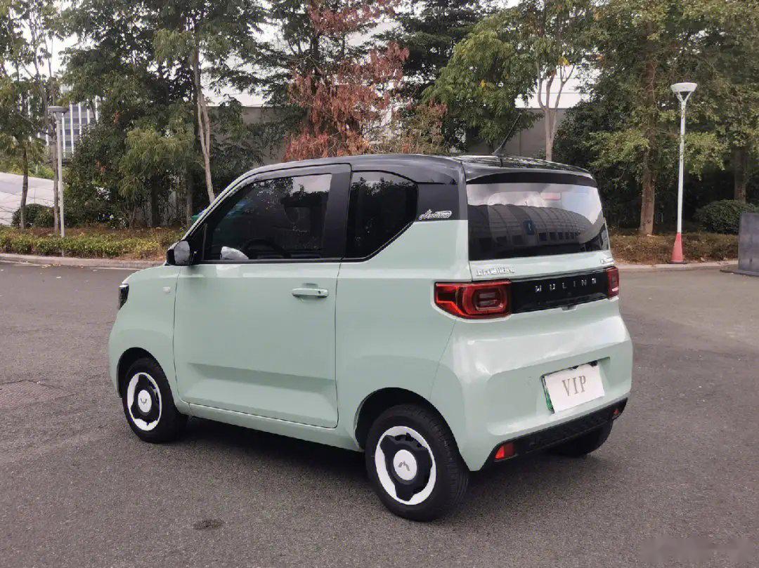 五菱宏光miniev 新能源 五菱缤果 065.98-8.88万 第三代马卡龙的长