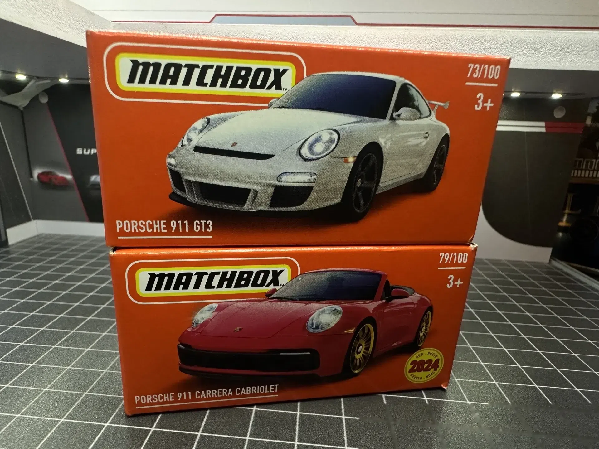 火柴盒新批次 保时捷911 gt3 和 911 卡雷拉敞篷 我不知道别人怎么选
