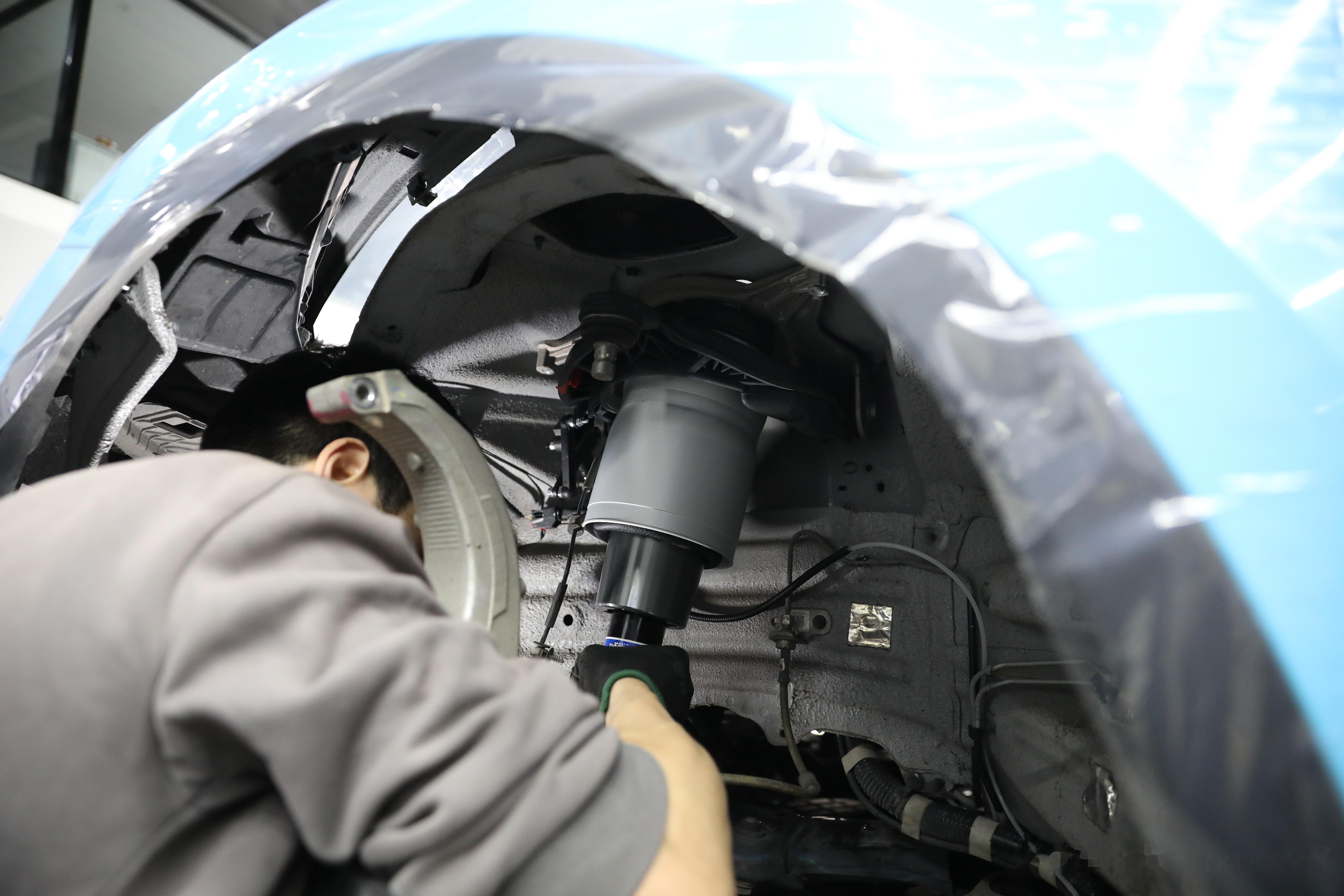 特斯拉model y改装 mxr坦途空气悬挂"袖筒式"乘用车专用结构 高度安全