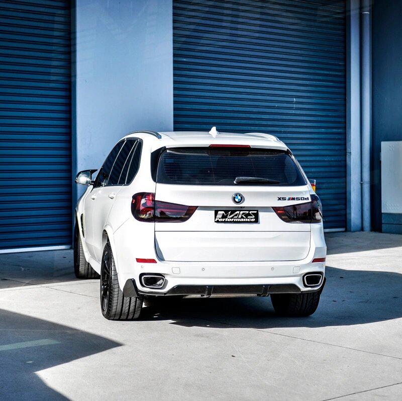 墨尔本改装|宝马x5改装亮黑前唇和后扰流板