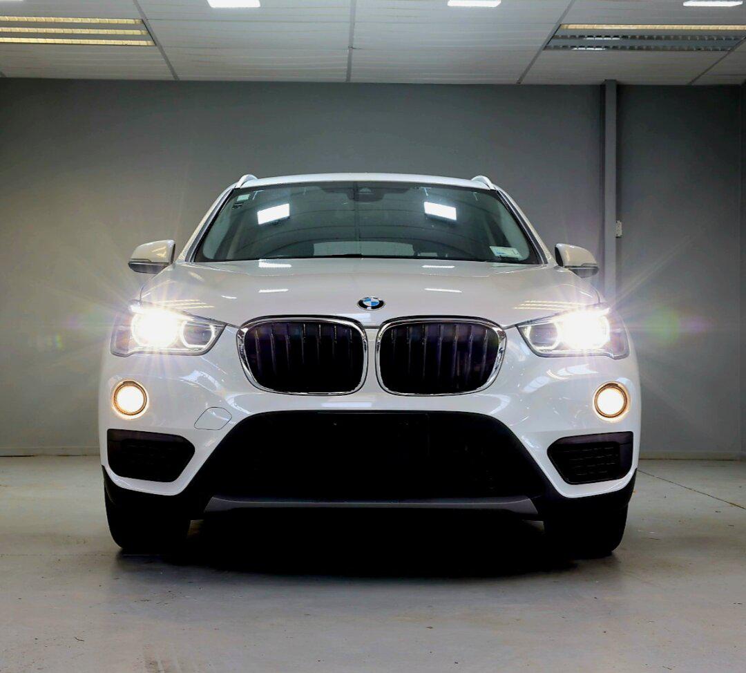 2017宝马x1 18i sdrive