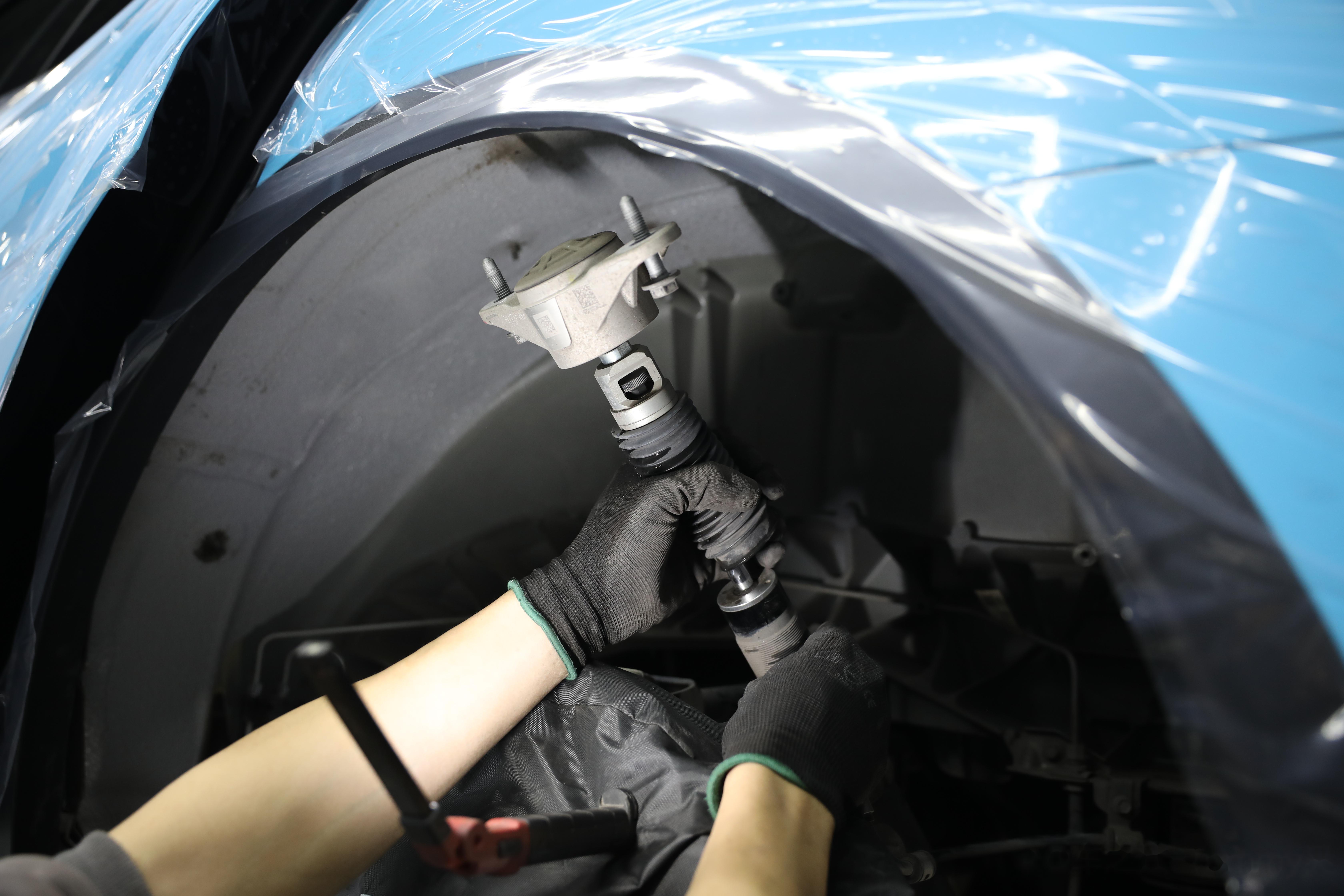 特斯拉model y改装 mxr坦途空气悬挂"袖筒式"乘用车专用结构 高度安全