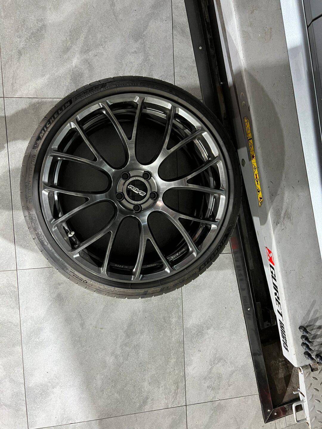 上海出一套正品rays g16 20寸五系数据