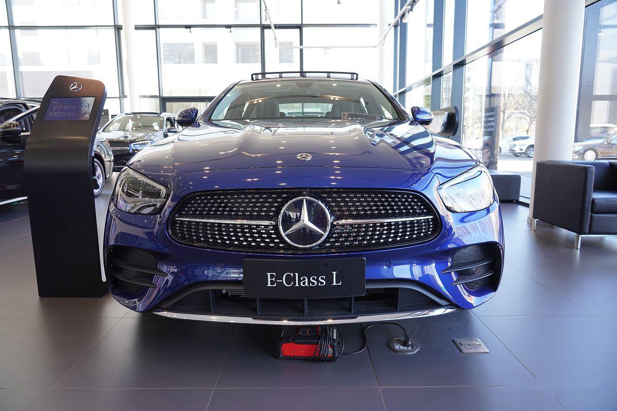 奔驰e级进口限时优惠500万欢迎试乘试驾