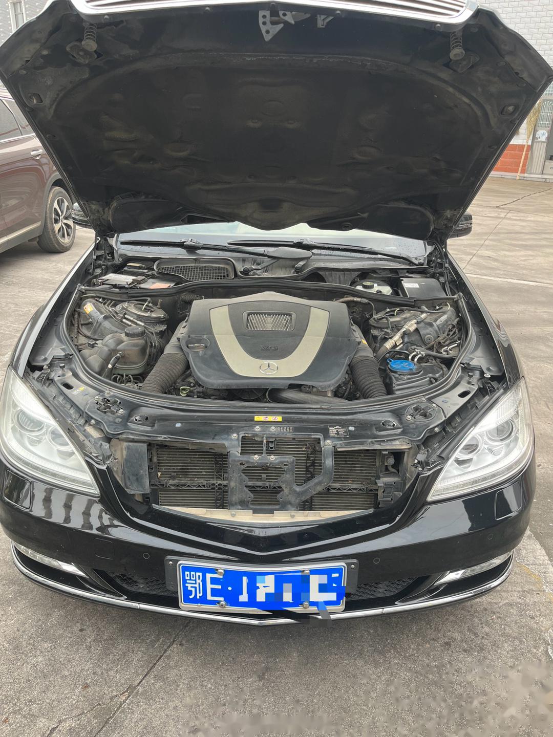 传说中质量"嘎嘎好"的奔驰s class w221没修多少钱,也就是十多万吧,凑