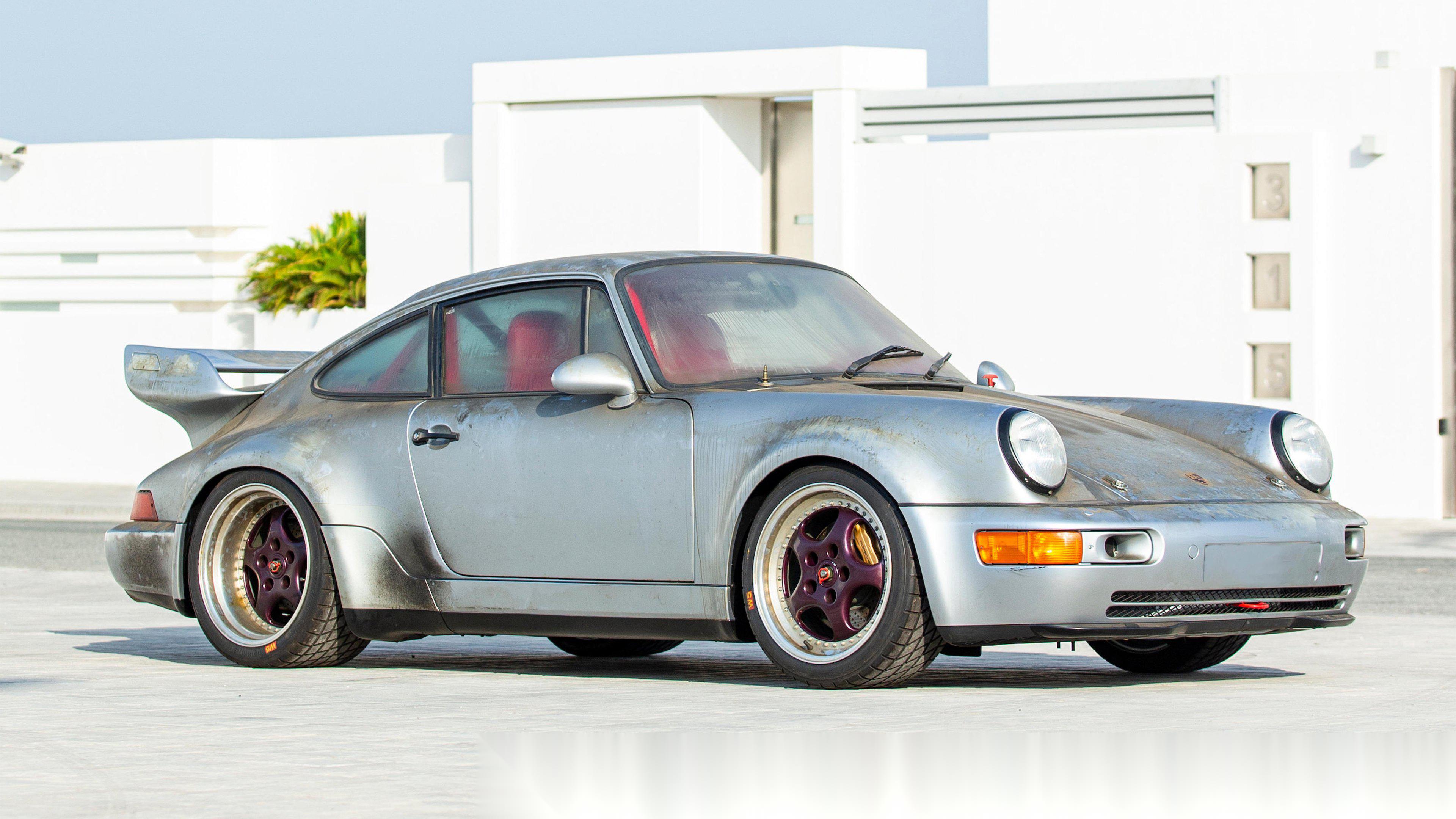 保时捷911 carrera (964) rsr在90年代初期用于参加大型耐力赛