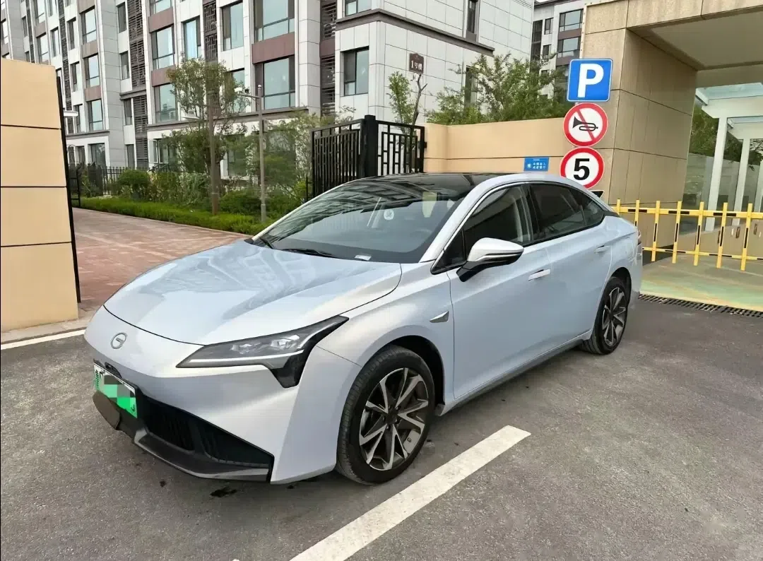 新能源电车. 传祺埃安s plus.