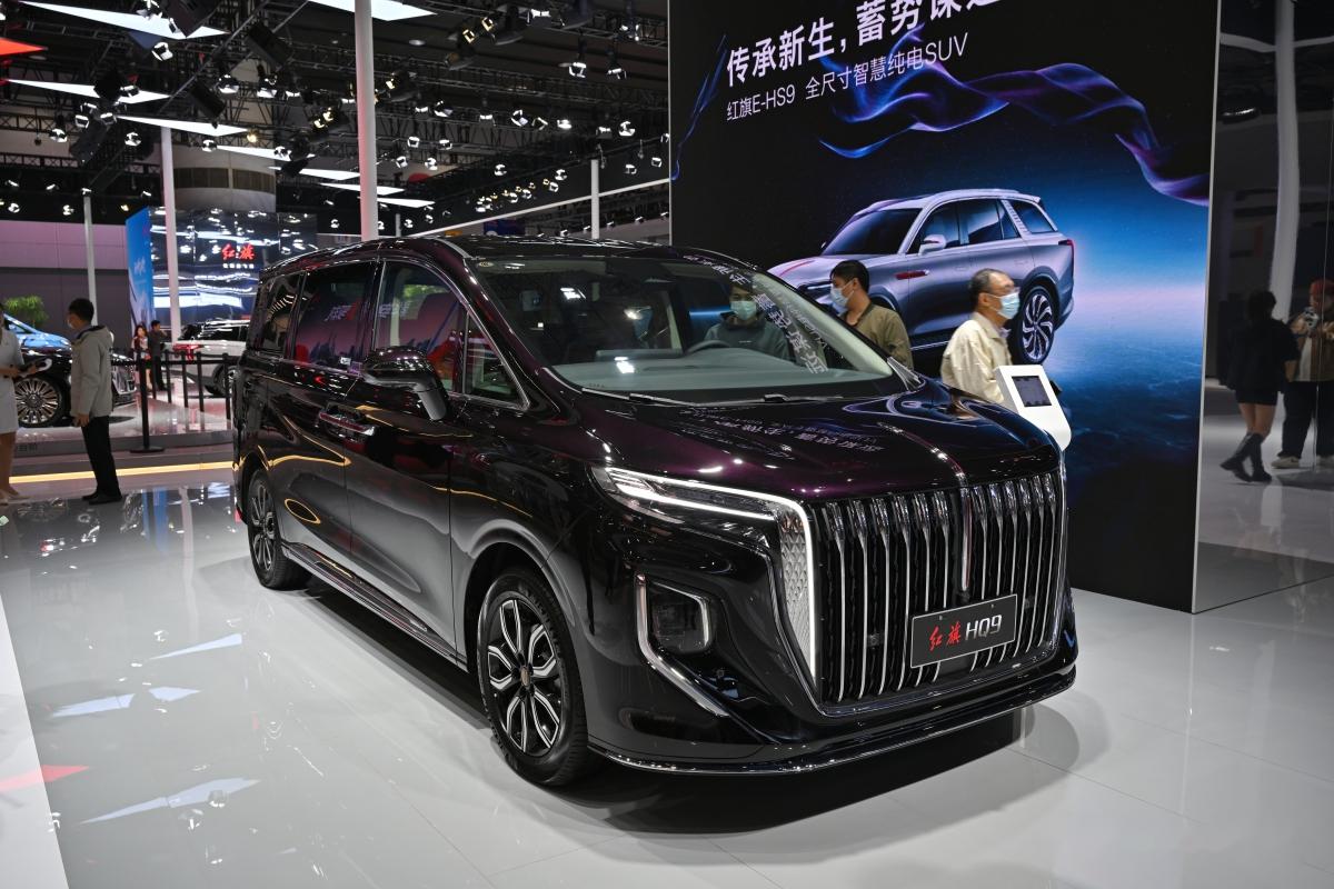 东方豪华旗舰mpv红旗hq9 大家好,今天我们再深入聊一聊汽车界的一匹