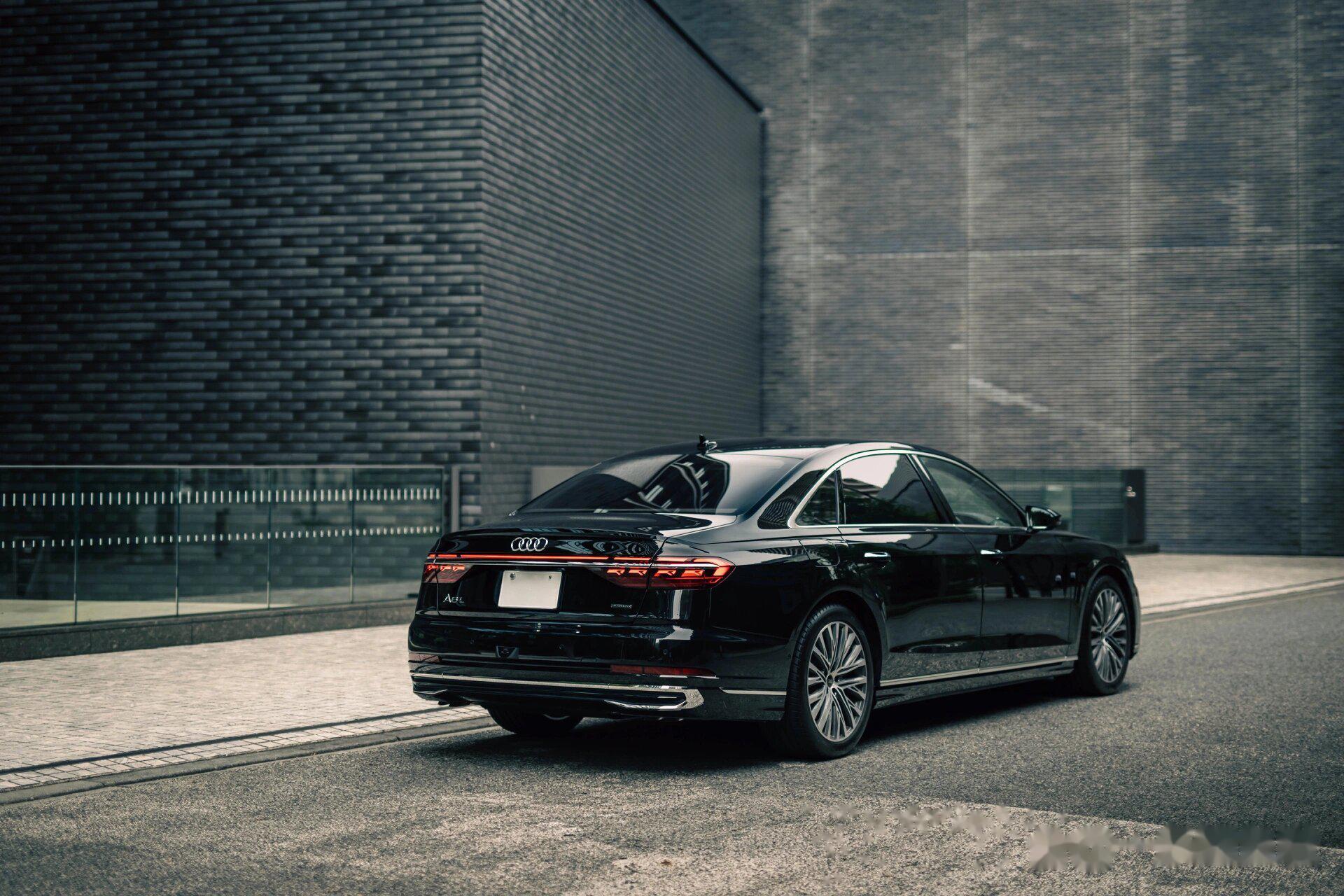 a8社区>a8l的一百种文案都不如拥有的那一刻惊艳2023款奥迪a8l60tfsi>