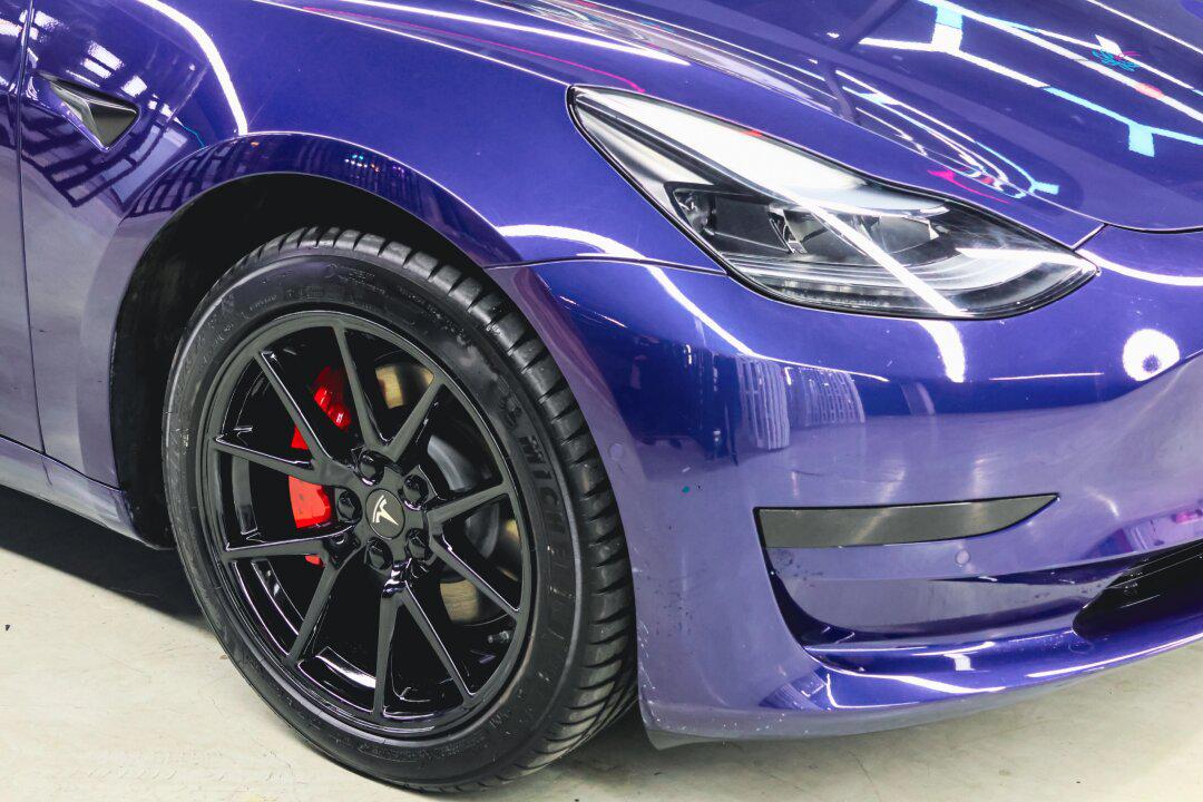 特斯拉model3轮毂卡钳改色拆掉罩子解锁颜值