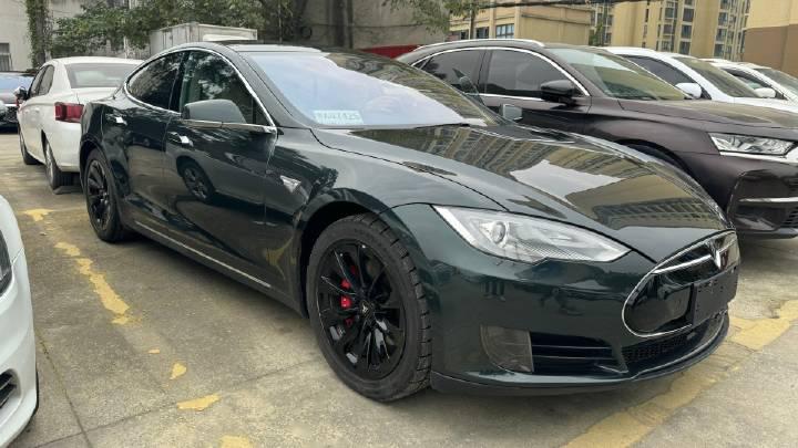 10万收了台14年20万的 特斯拉 model s p85,发票价格113万.最