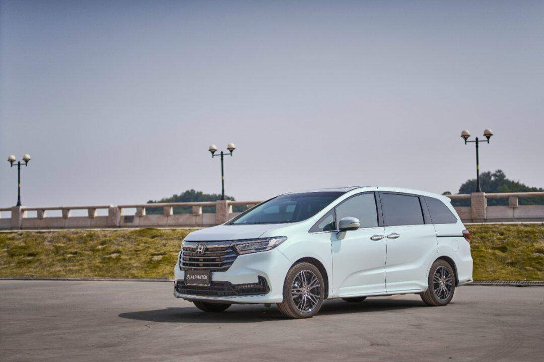 低调不张扬的本田奥德赛改色9595