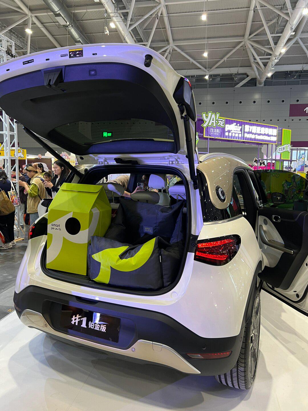 smart 品牌焕新后,推出了自己的首款纯电 suv——精灵 2021 年慕_五菱