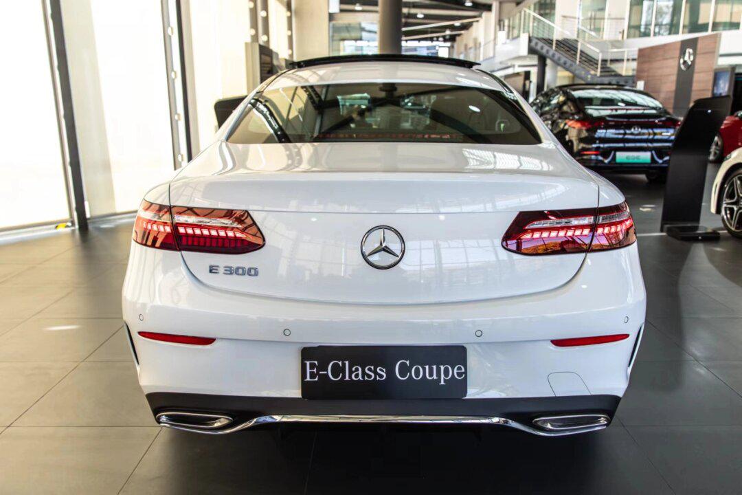 车友都在找的e300coupe轿跑白色黑色它来了_奔驰e级社区_易车社区