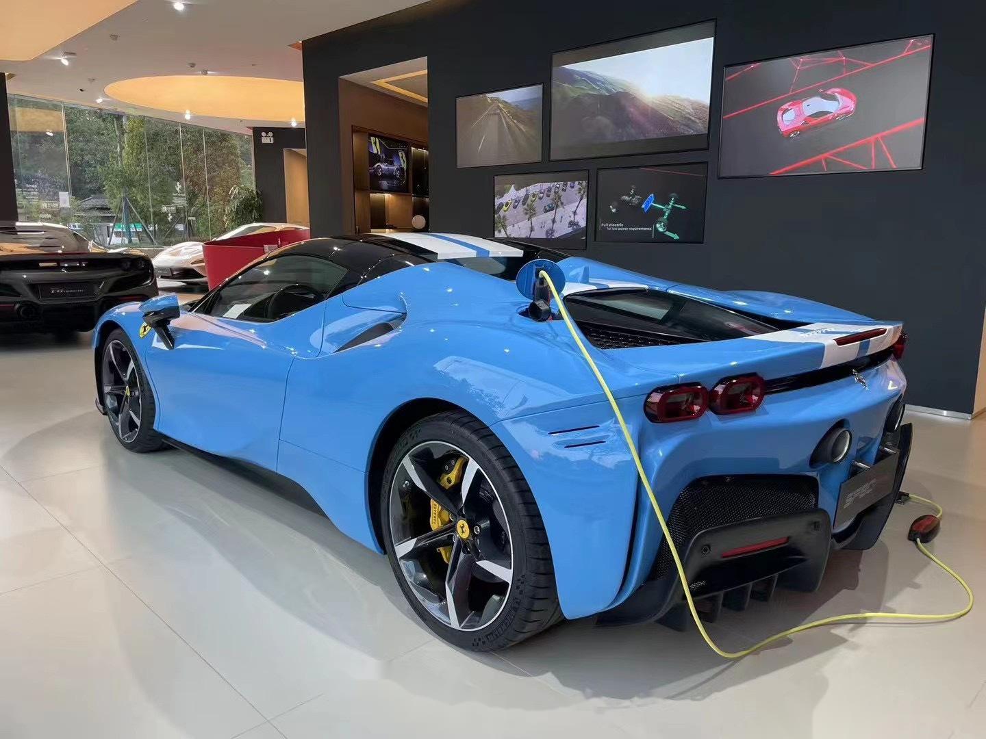 法拉利sf90 spider tailormade 敞篷sf90 23年上牌 1