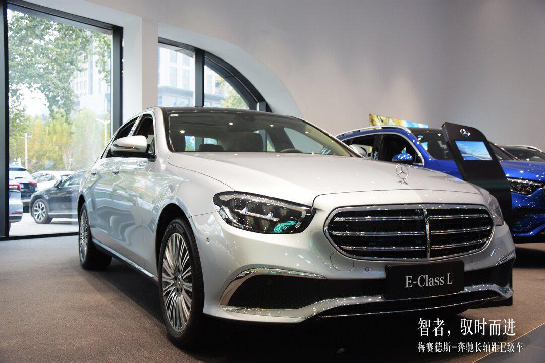 限量绝美外观|奔驰的小众高冷色调 时空银