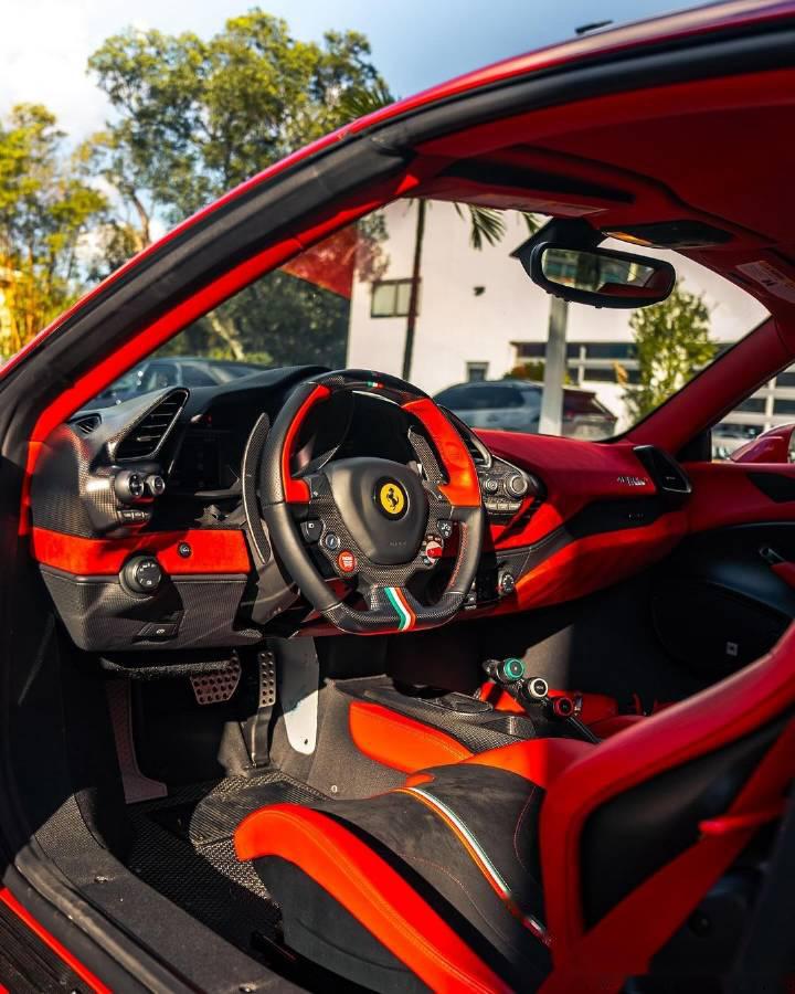 2020 法拉利488 pista spider.