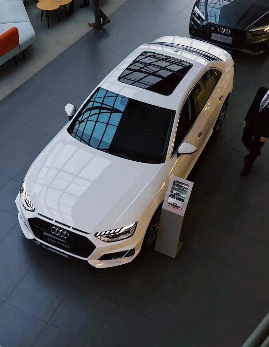 女生开的奥迪a4l,让人羡慕又嫉妒99