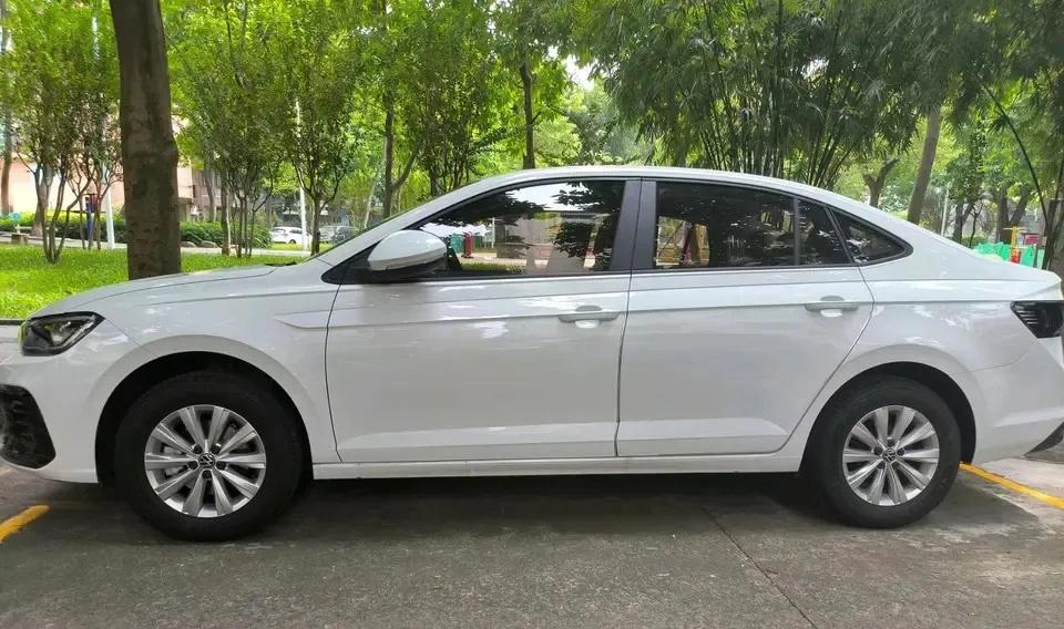 朗逸新锐10万以内落地,开了两个月谈谈感受,我觉得这款车的价格适合过