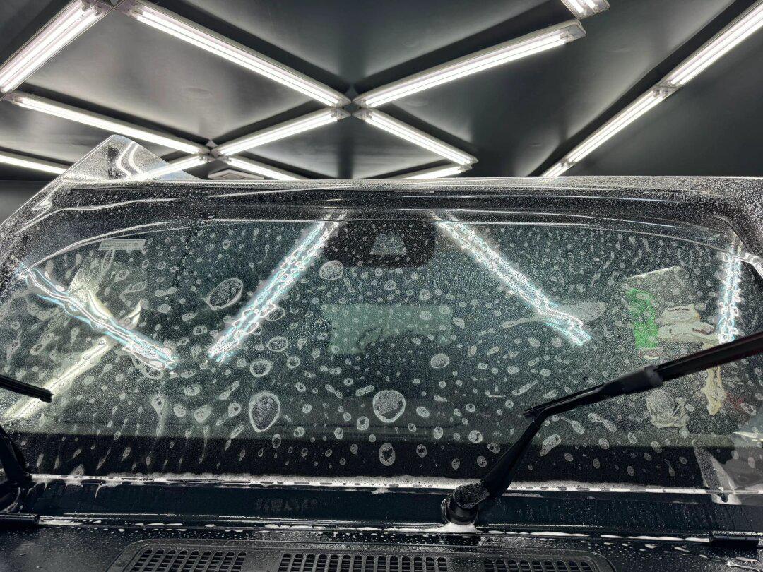 科普帖|墨尔本前挡风玻璃可以贴膜吗?_奔驰g级 amg社区_易车社区