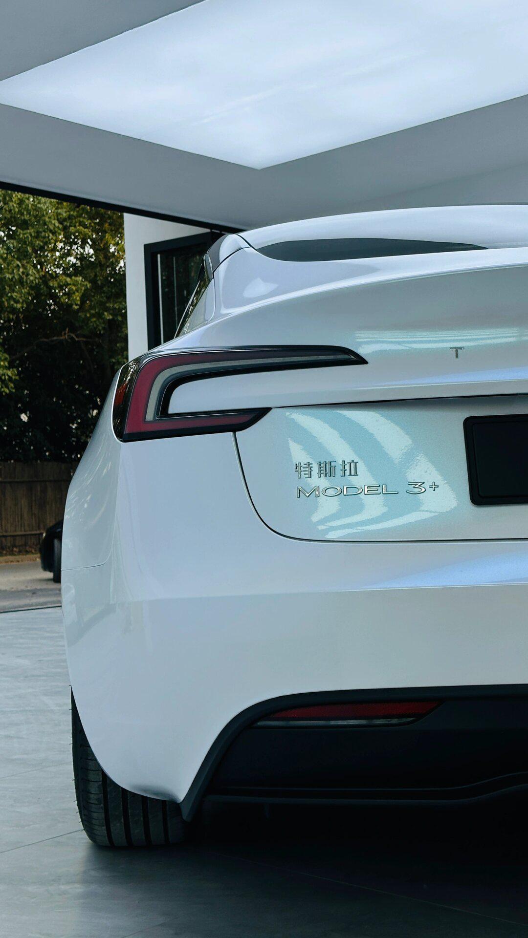 焕新特斯拉model3 改色白变蓝