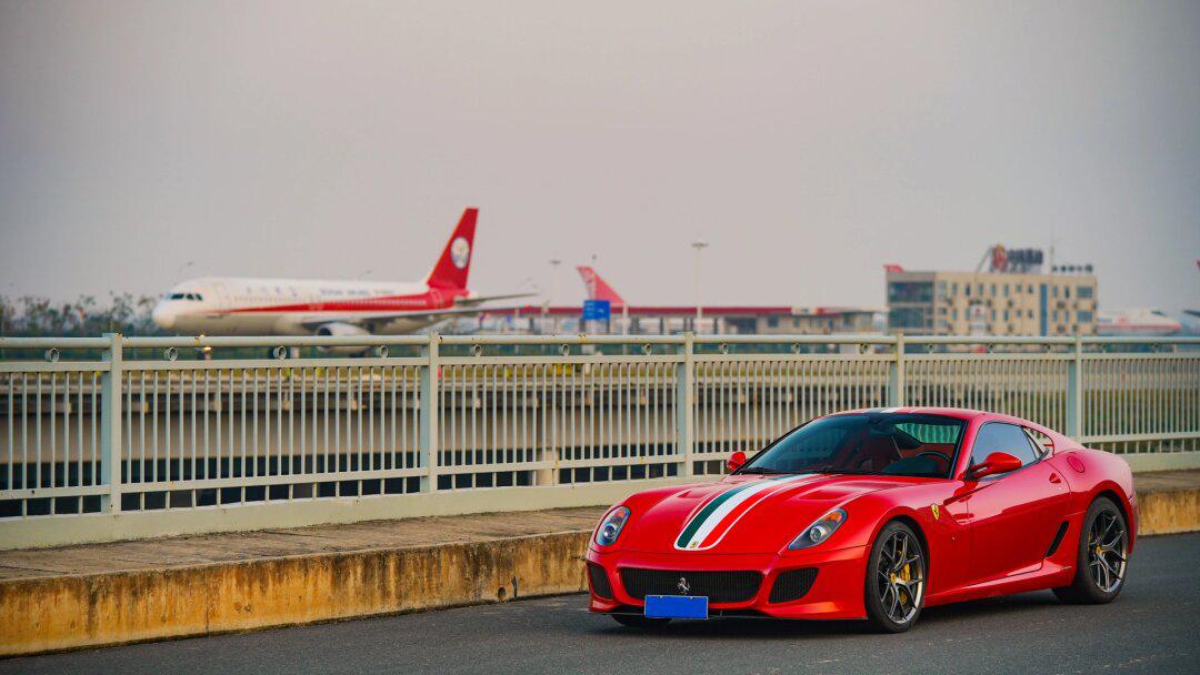 2009年法拉利599 红内红外 法拉利enzo恩佐同款6.0l自吸发动机 法拉