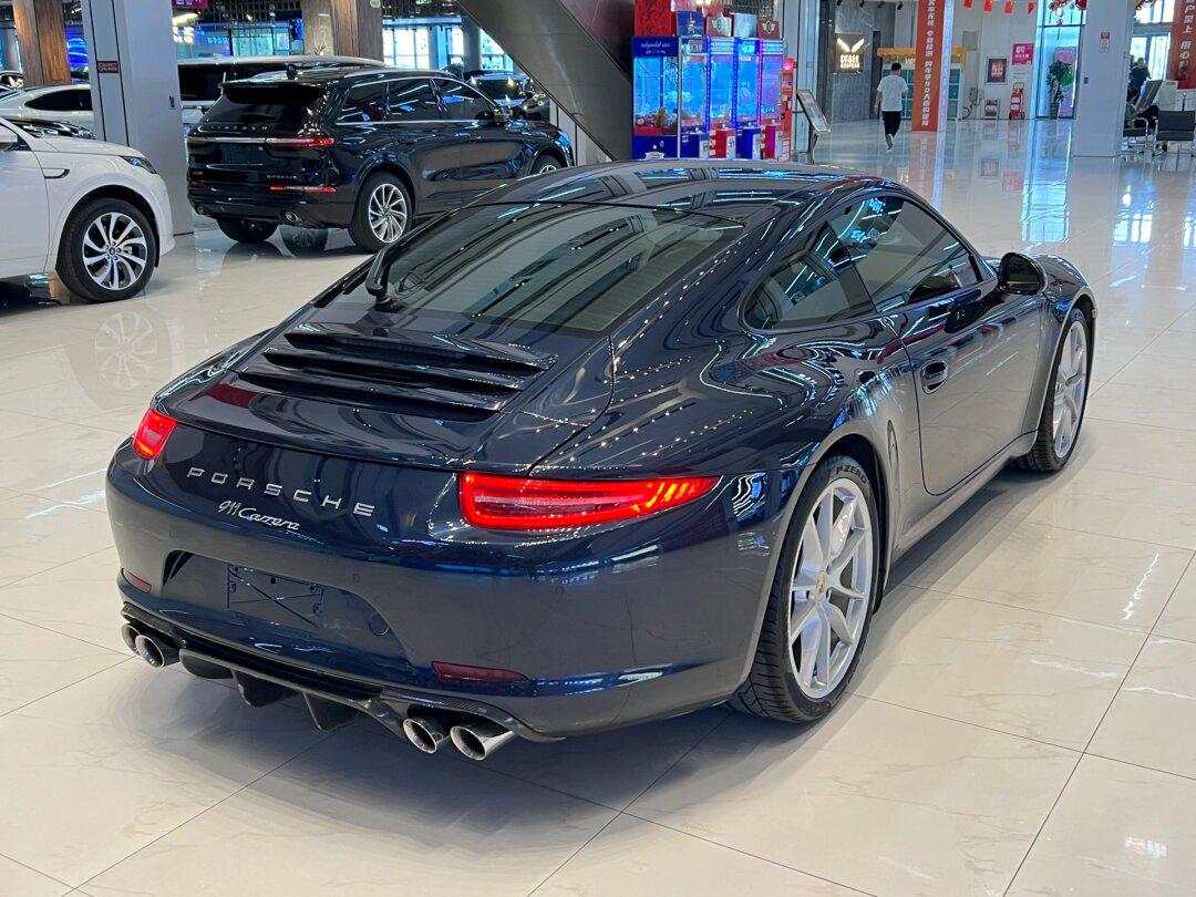 13年保时捷911 卡雷拉 一处补漆 6万公里