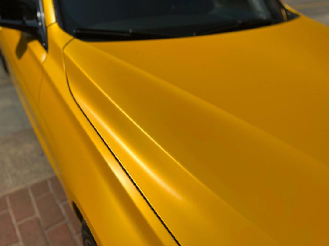 宝马320i(哑光枫叶黄) (轮毂喷漆黑化)