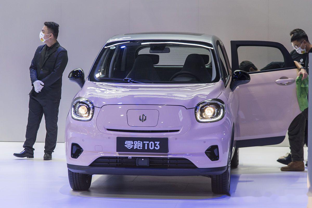 这款零跑t03车型号称以不到6万元的价格带来超过10万元的品质感受
