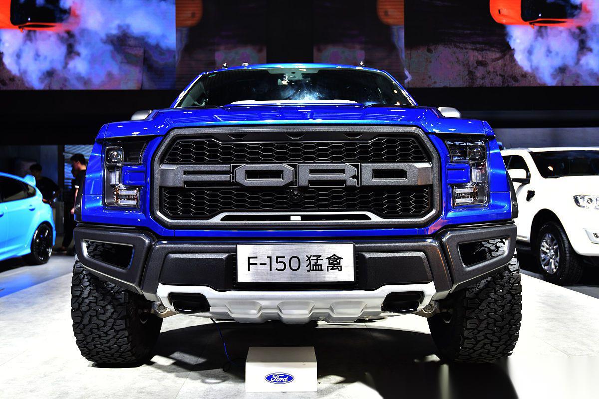 再深入一些,我们来具体聊聊福特的越野车型中的一匹热门"猛禽"系列