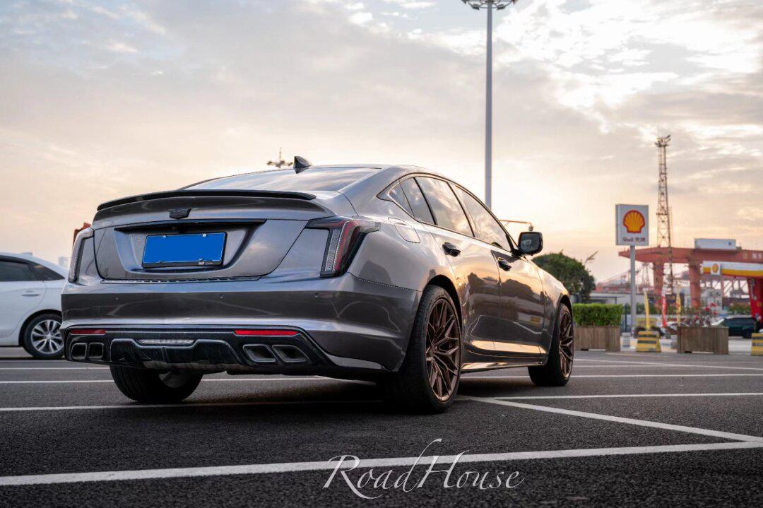 出镜:ct5,波音737 颜色:超亮金属钨钢灰