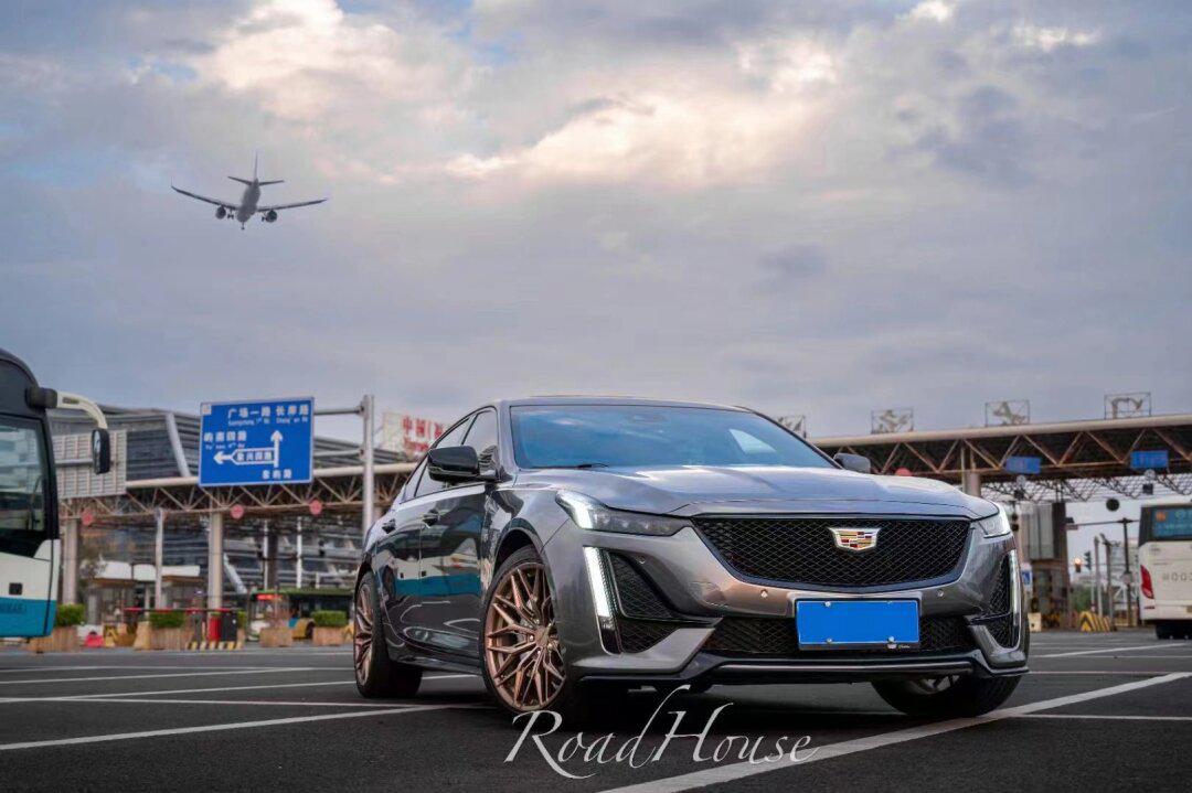 出镜:ct5,波音737 颜色:超亮金属钨钢灰