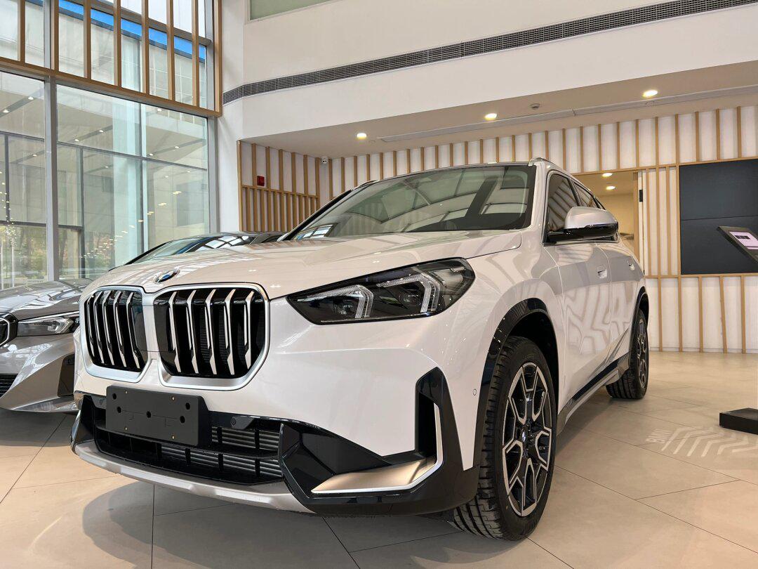 今日交车 宝马x1 sdrive25li 矿石白