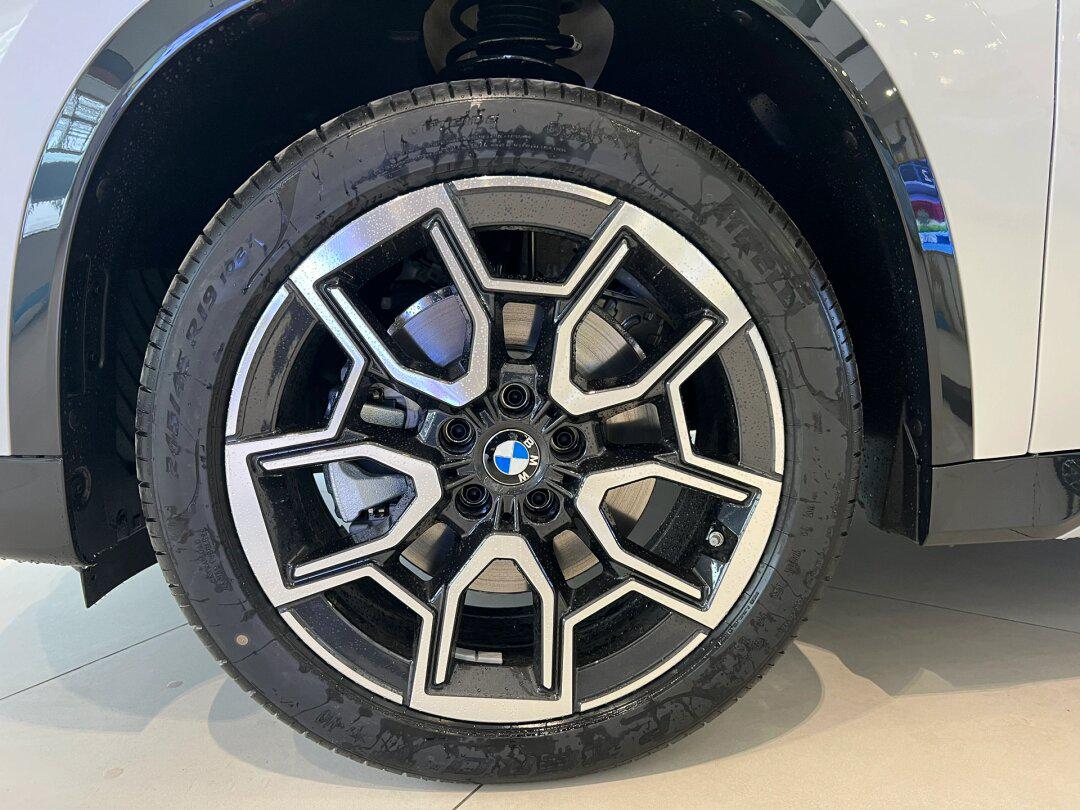 今日交车 宝马x1 sdrive25li 矿石白