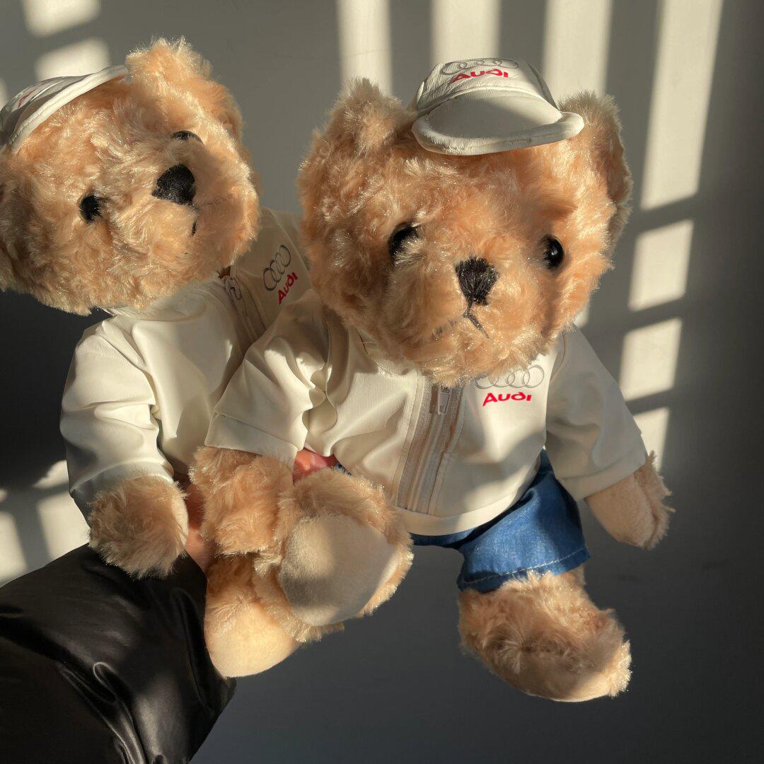 奥迪小熊来咯,这个冬天你不来一对小熊吗?