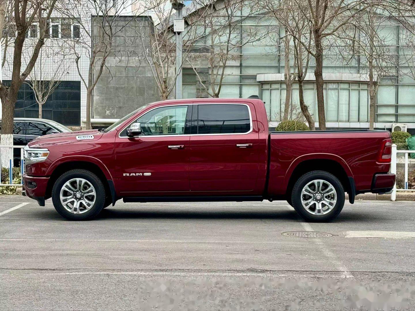 的第四台自己开过的皮卡 3 月份组织全国试驾活动 开了台红色霸王龙和