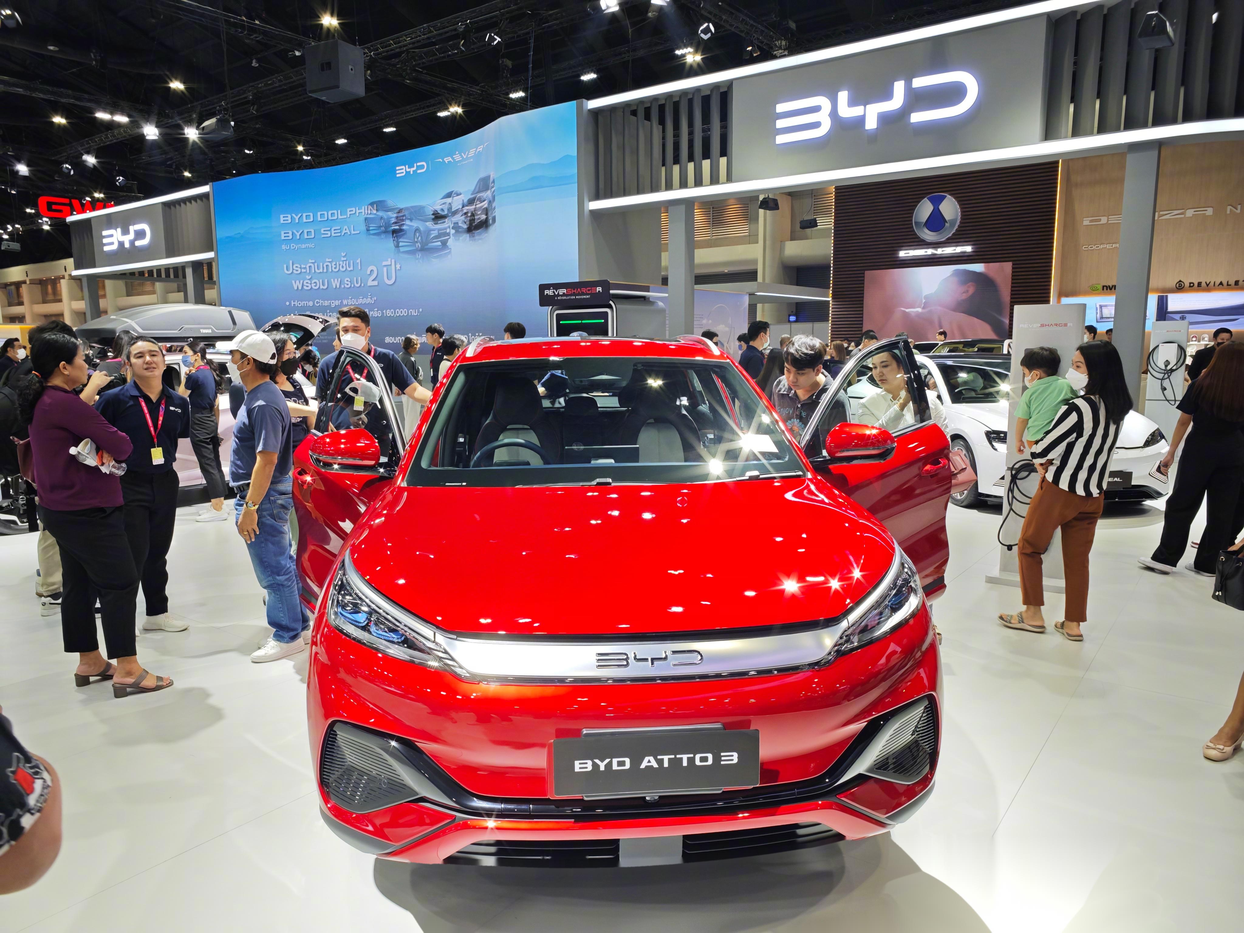 byd在泰国最畅销的是atto 3系列,国内的名称是元 plus系列.这款车型在