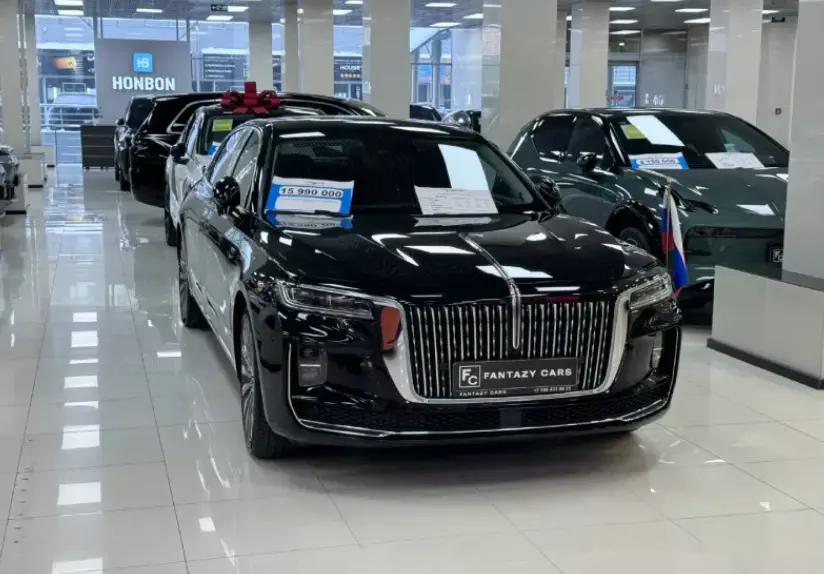 俄罗斯的一家高端车行 理想l9卖 84