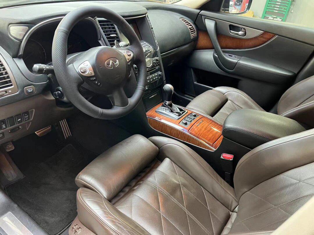 11年英菲尼迪fx50s 后期431p版本 5.0 v8
