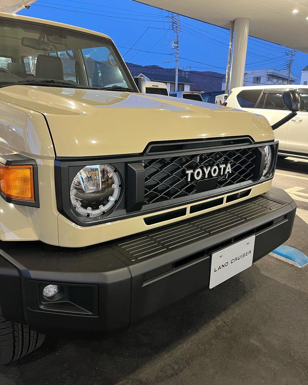 丰田陆地巡洋舰"70"日本价格为4800,000日元,计划供货400台/月. 陆