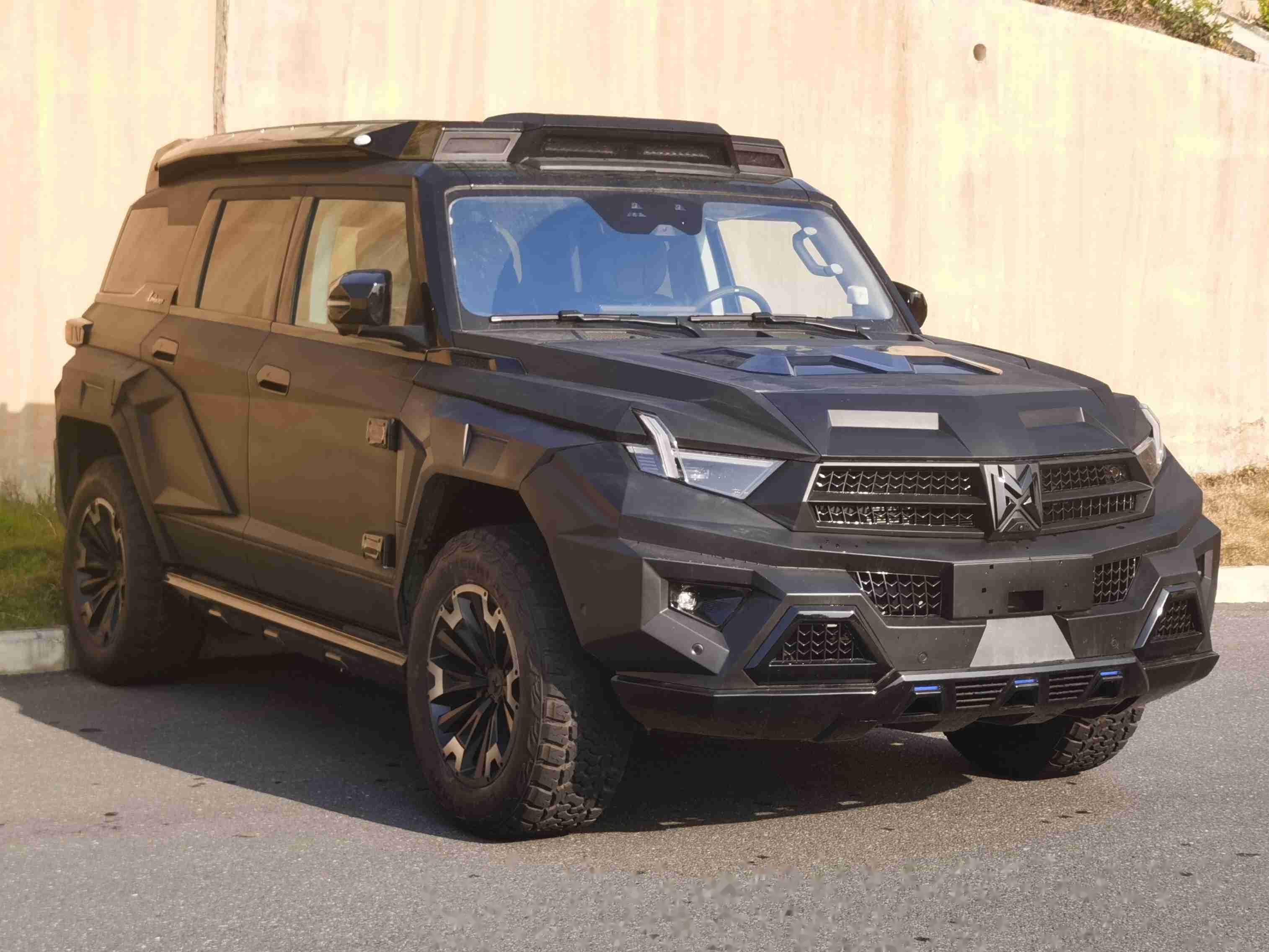 猛士m800申报图曝光,定位大型新能源越野suv,车身尺寸比猛士917更大